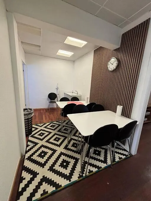 7 Bedroom - Free Parking Aalborg 0*,